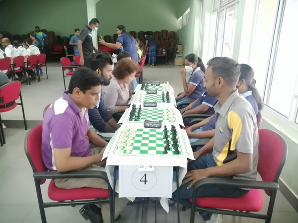 Image00003RunnerUponChessCompetition