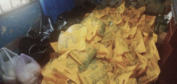 BagsofDryFoodswereGivenMullegamaSouth