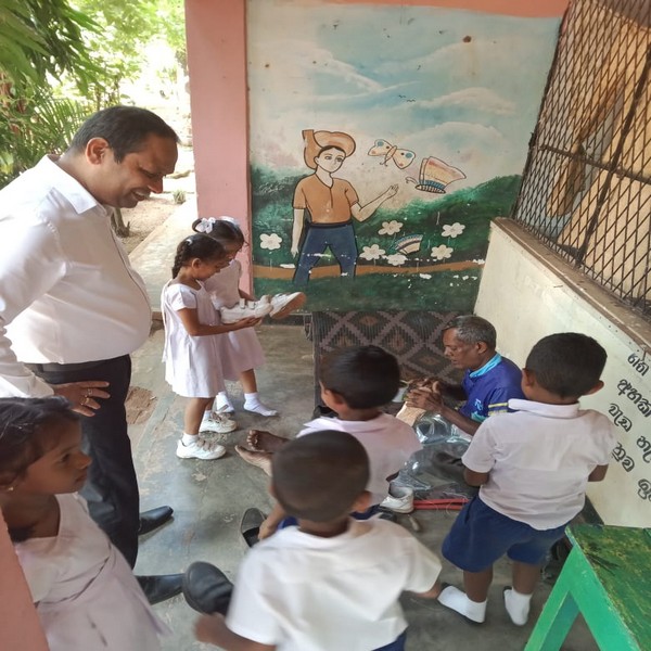 20250730schoolshoesrepair 2