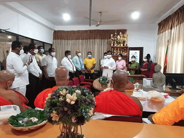 New Divisional Secretary assumes duties