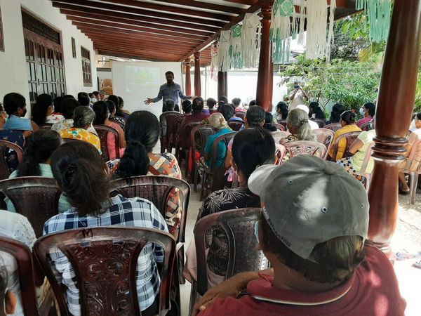 An awareness of the members of the Village Development Society regarding urban gardening / Homagama (Mathegoda East)