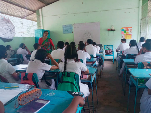 An awareness program about skill-based drug prevention and physical and mental changes for the students of Homagama Panagoda Parakrama Vidyalaya.