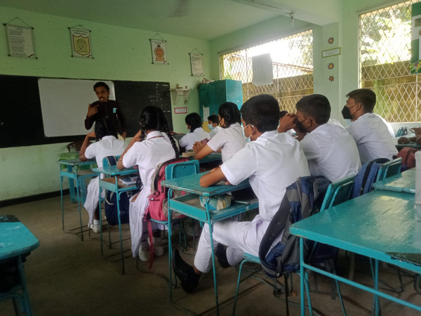 An awareness program about skill-based drug prevention and physical and mental changes for the students of Homagama Panagoda Parakrama Vidyalaya.