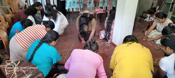 Handicraft training workshop for low-income women / Homagama (2022-09-04)