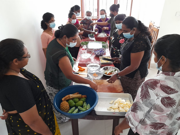 A training program on food dehydration / Homagama (Uduwana Gram Niladhari Division) (2022-09-06)