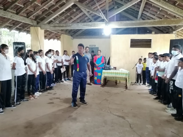A "One Day Leadership Training Camp" at Homagama Navalamulla Village in celebration of World Children's Day (2022-10-01)