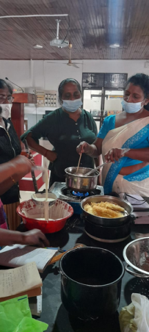 An introduction to alternative income generation methods for women / Homagama (2022-10-05)