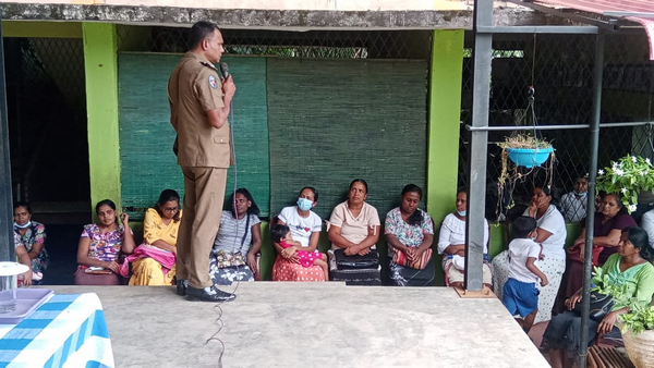 A program to raise awareness about the safety of children and the importance of continuing to send children to school despite the ongoing economic crisis in Homagama (2022-11-10)
