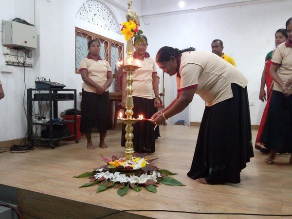 The Women's Work Organization of Matthegoda East Grama Niladhari Division (2022-12-25) 