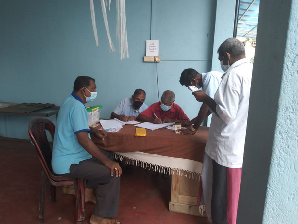 An eye and medical clinic for Homagama senior citizens
