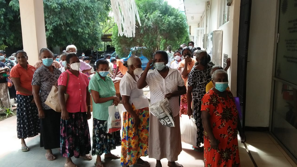 Distribution of essential food received under Indian subsidy / Homagama(2022-07-06)