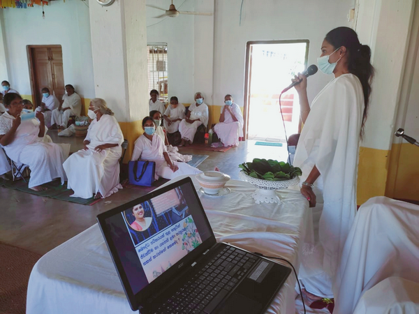 A program for the residents who celebrated Nikini Pun Pohodina in Homagama Mullegama
