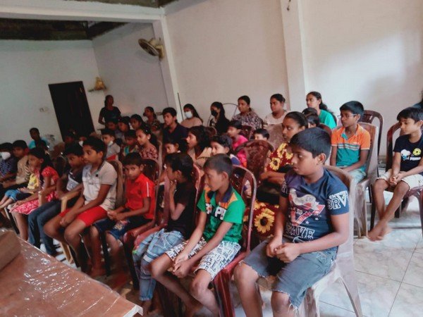 A children's club for Prasannapura children (2023-10-20) 