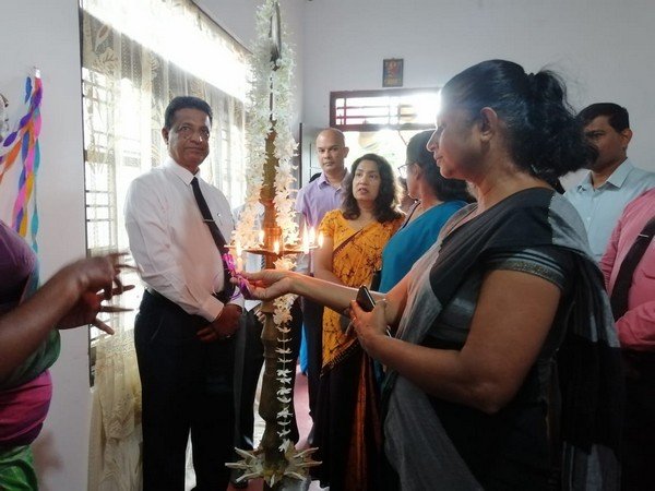 Handover of "Diriya" home to Diriya Kataka at Homagama Uduwana (2023-10-20)
