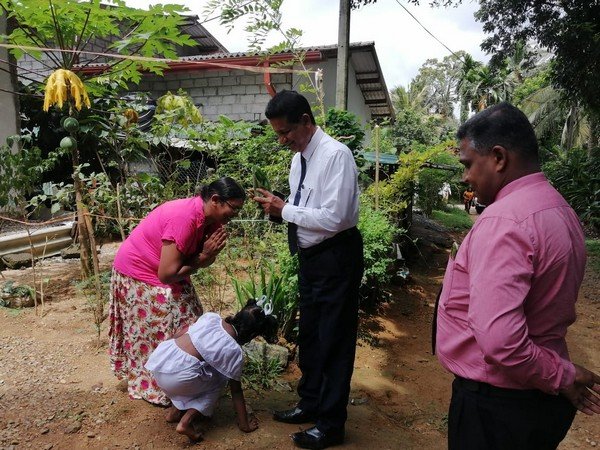 Handover of "Samurdhi House" at Homagama Batawala (2023-10-20)