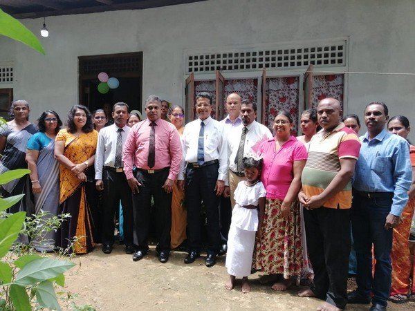 Handover of "Samurdhi House" at Homagama Batawala (2023-10-20)