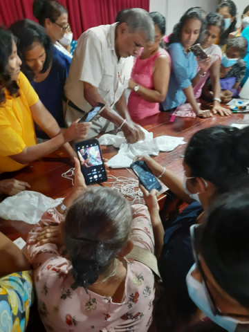 A batik training program in Homagama (2022-10-11)
